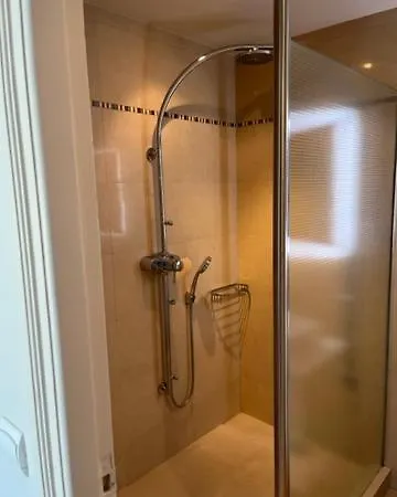 דירה Penthouse 100m2 Avec 2 Et Terrasse 80m2